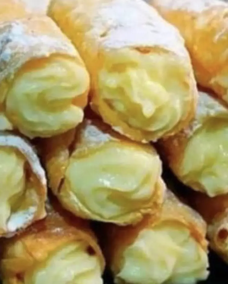 Vanilla Cream Rolls: A Sweet Treat for Any Occasion