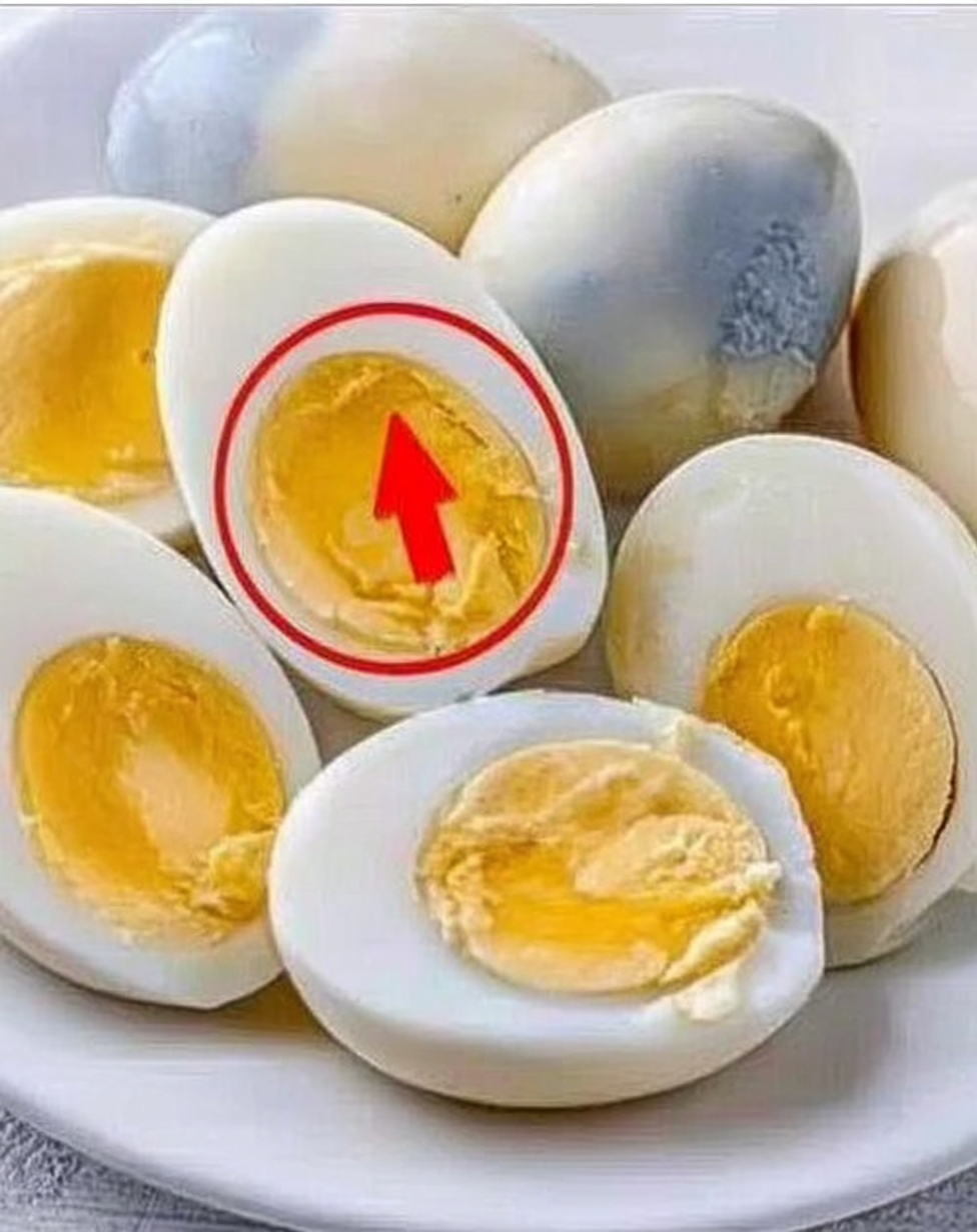 Golden-Centered Hard Boiled Eggs: No More Gray Rings!