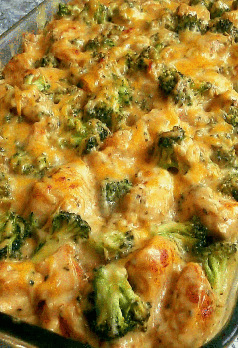 SKINNY CHICKEN BROCCOLI CASSEROLE
