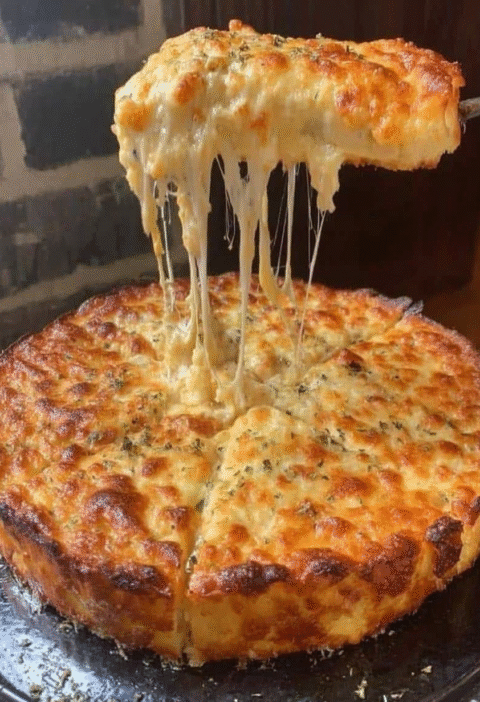 CREAMY BAKED MAC AND CHEESE