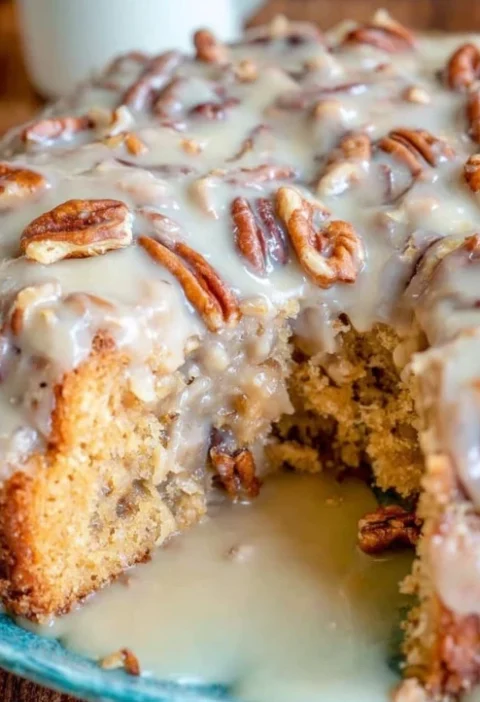 Butter Pecan Praline Poke Cake