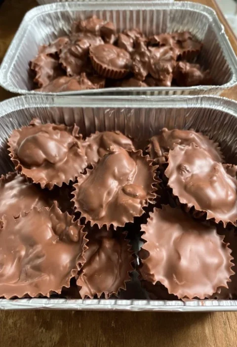 Easy Crockpot Turtles