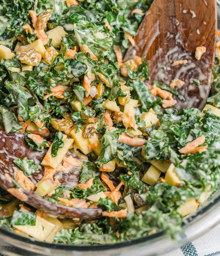 Aunt Karen’s Kale Salad