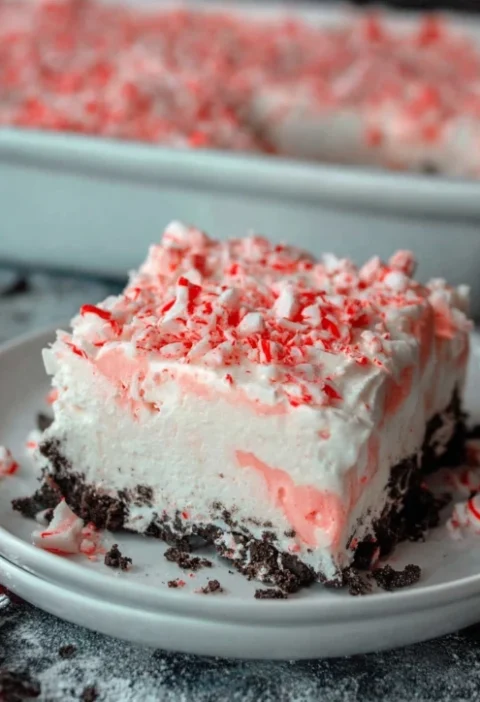 Quick & Easy Candy Cane Lush Desserts to Impress