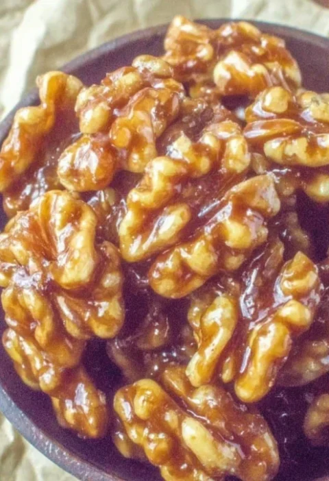 5-Minute Candied Walnuts