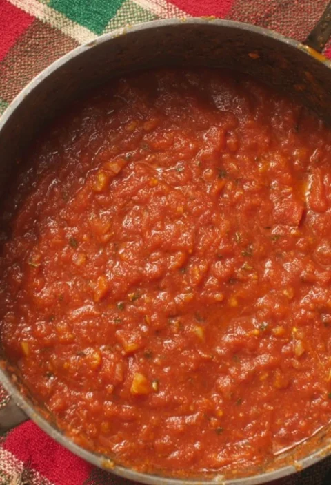 Quick Homemade Italian Tomato Sauce