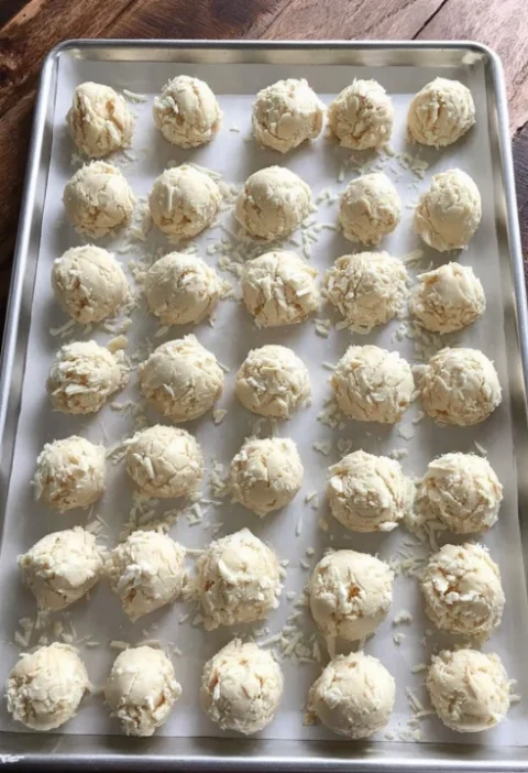 Old-Fashioned Church-Supper Slow Cooker Snowballs