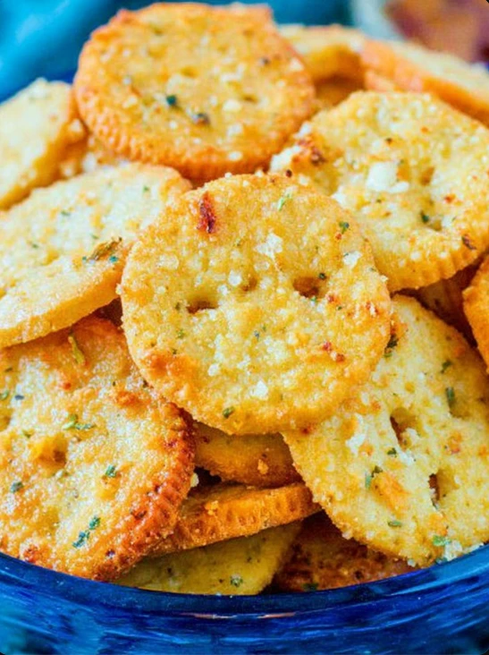 Southern Come Back Crackers — bold seasoning on crispy saltines
