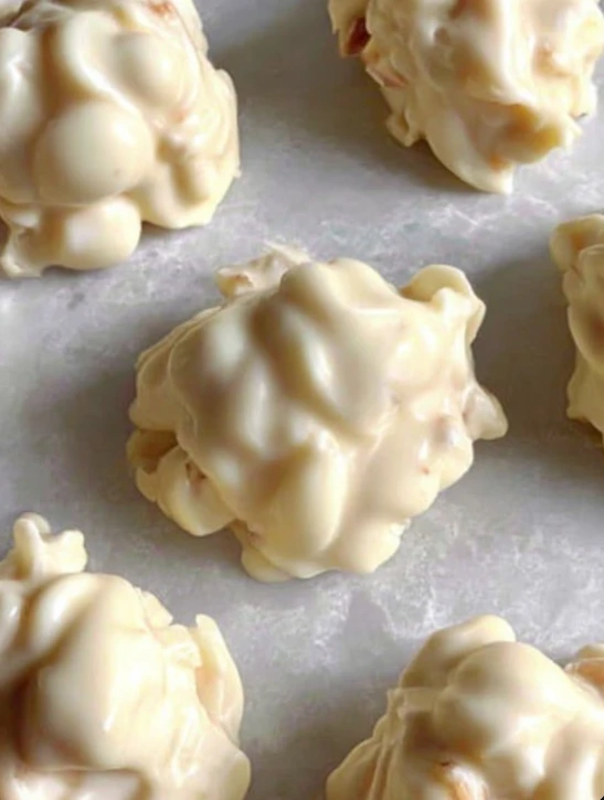 Amish Zebra Cashew Clusters