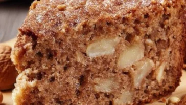 Cinnamon Apple Cake