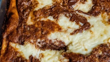 Classic Earthquake Cake