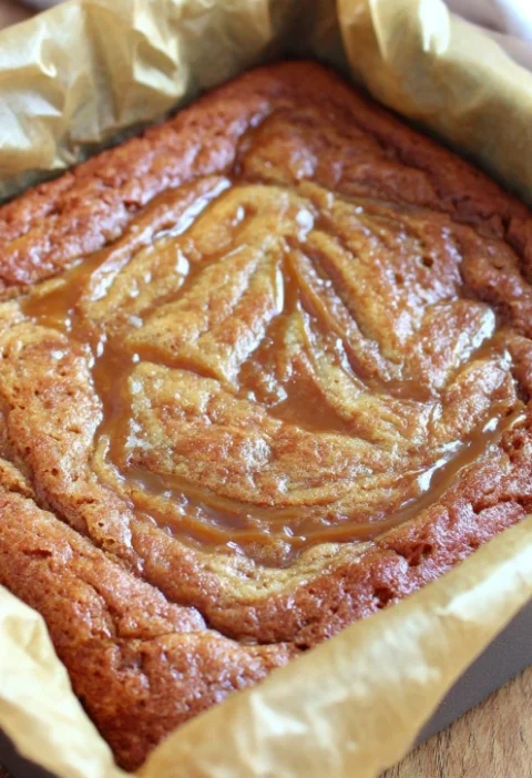 Salted Caramel Blondies