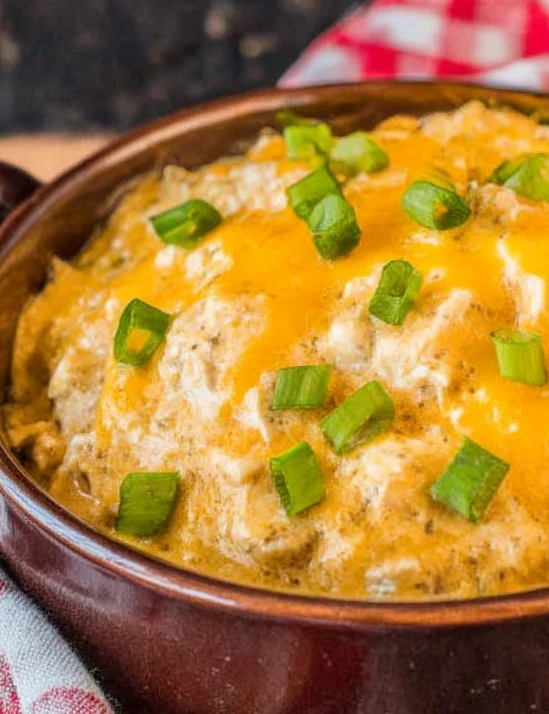 Slow Cooker Green Chili Chicken and Rice Casserole