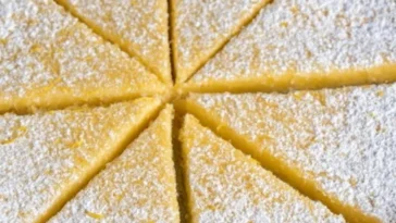 6-Ingredient Blender Lemon Pie
