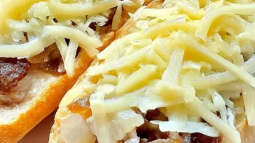 French Onion Garlic Bread