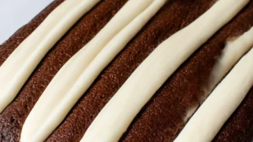 Old-Fashioned Family Bumpy Cake