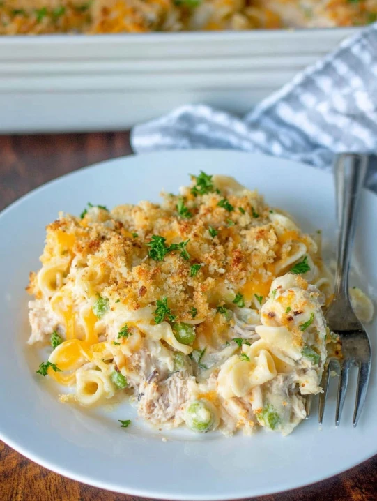 Mom’s Classic Tuna Noodle Casserole